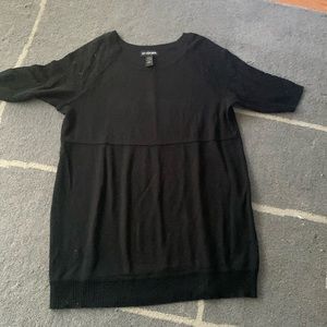 black dress with crochet sleeves (18/20)